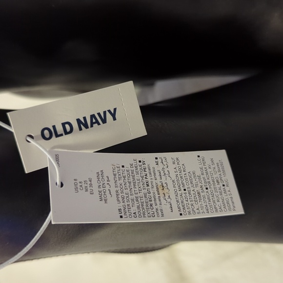 Faux Leather Square Toe Boots - Old Navy - Size 8 - Picture 4 of 4